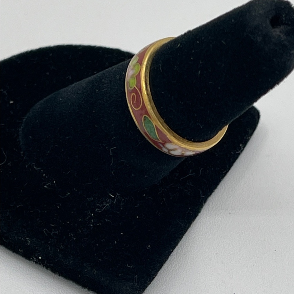 3.25.26-14  Red Enamel Floral Band Ring Sz 6.75 - Picture 4 of 6